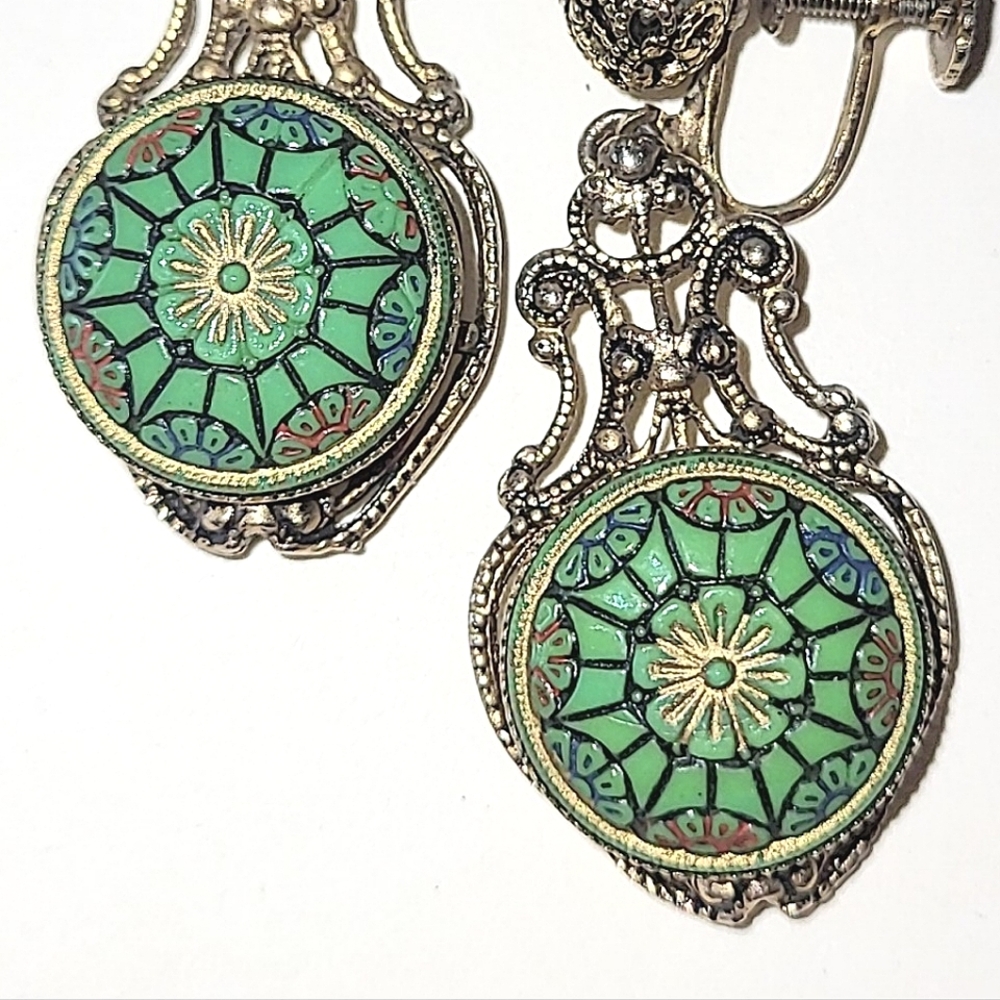 VINTAGE MOLDED GLASS FILIGREE SCREWBACK EARRINGS - CZECH OR GERMANY - Picture 3 of 7